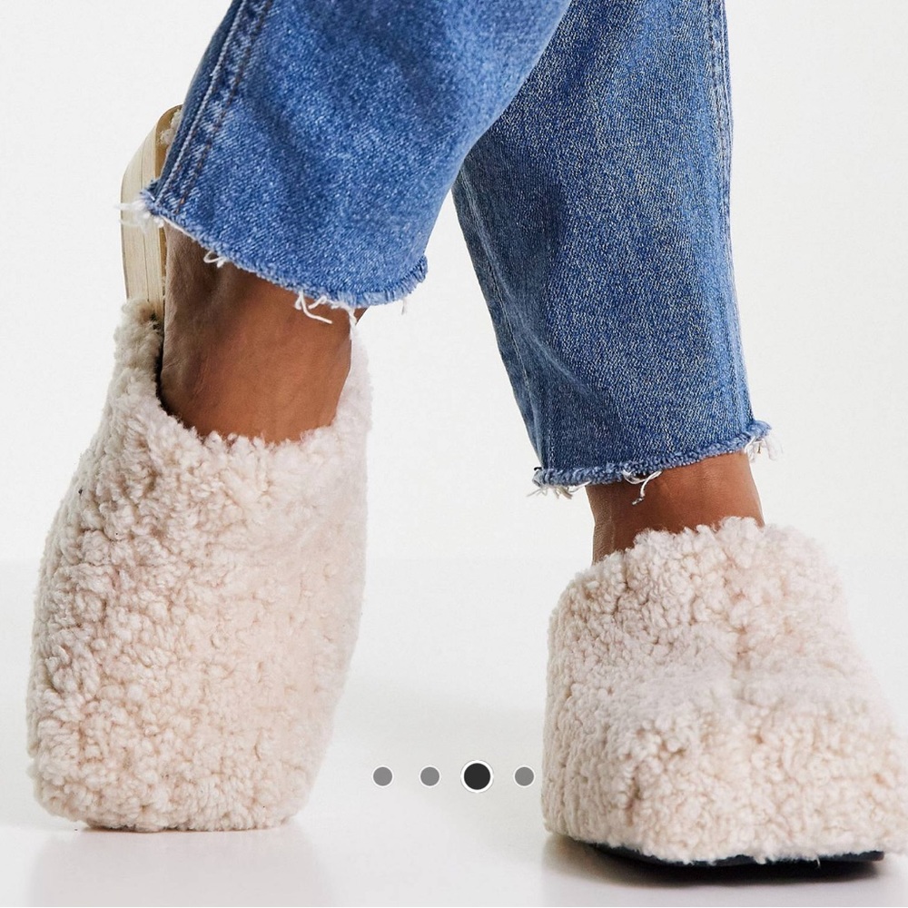 Topshop Raven Shearling Clog Mules